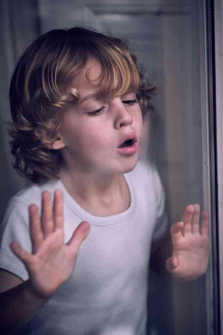 The Silent Crisis: Understanding and Overcoming "Zombie Parenting"