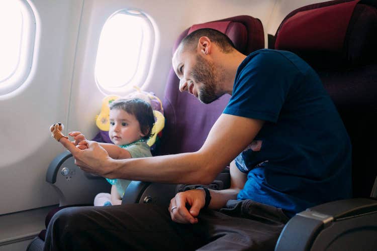 Flying with Kids: How to Ensure a Smooth Journey for Everyone